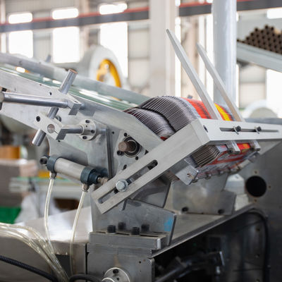 Máquina de envasado de papel de película y papel de aluminio para envases de cajas de 3200*1350*1600mm