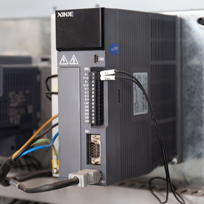 Máquina automática de fabricación de papel de aluminio de alta velocidad de 380 V para cortar y retorcer rollos