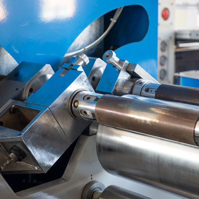 Velocidad controlada por ordenador Máquina de corte de papel de aluminio eléctrica y precisa